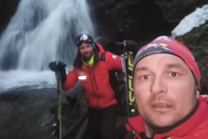 Schior rătăcit pe Muntele Mic, recuperat de salvamontişti după 4 ore de căutări
