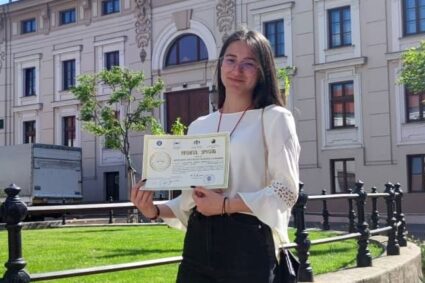 Bianca Colceriu a adus la Caransebeş Premiul Special al Olimpiadei „Cultură și spiritualitate românească”