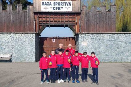 Micuţii fotbalişti de la Steaua Roşie Belgrad, în vizită la Caransebeş