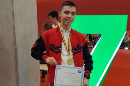 Caransebeşeanul Fabian Turnea, de la „Traian Doda”, medalie de bronz la Olimpiada Naţională de Informatică!