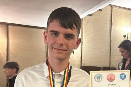 Elevul Tudor Voica de la „Traian Doda” Caransebeş, medalie de bronz la Olimpiada Naţională de Matematică