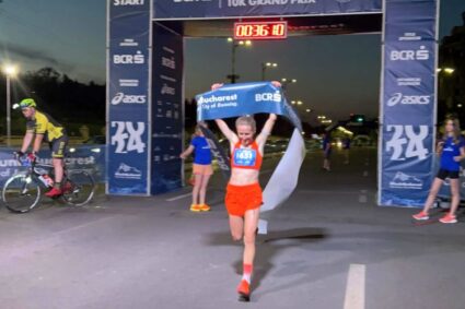 Caransebeşeanca Liliana Dragomir a câştigat Bucharest 10K Grand Prix, la care au participat 5.000 de alergători