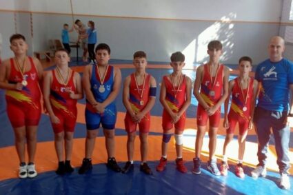 Şapte sportivi de la CSM Caransebeş, în finala Campionatului naţional de lupte