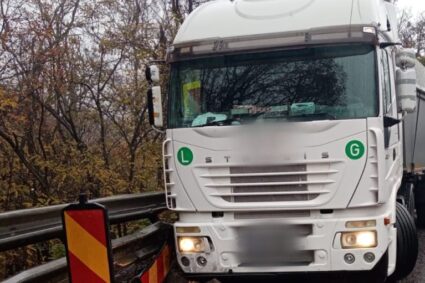 Cetățean bulgar băut la volan, reținut după ce a făcut un accident pe DN 6, lângă Armeniș