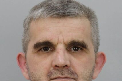 Poliția, pe urmele unui bărbat bănuit că a furat o armă în comuna Cornereva